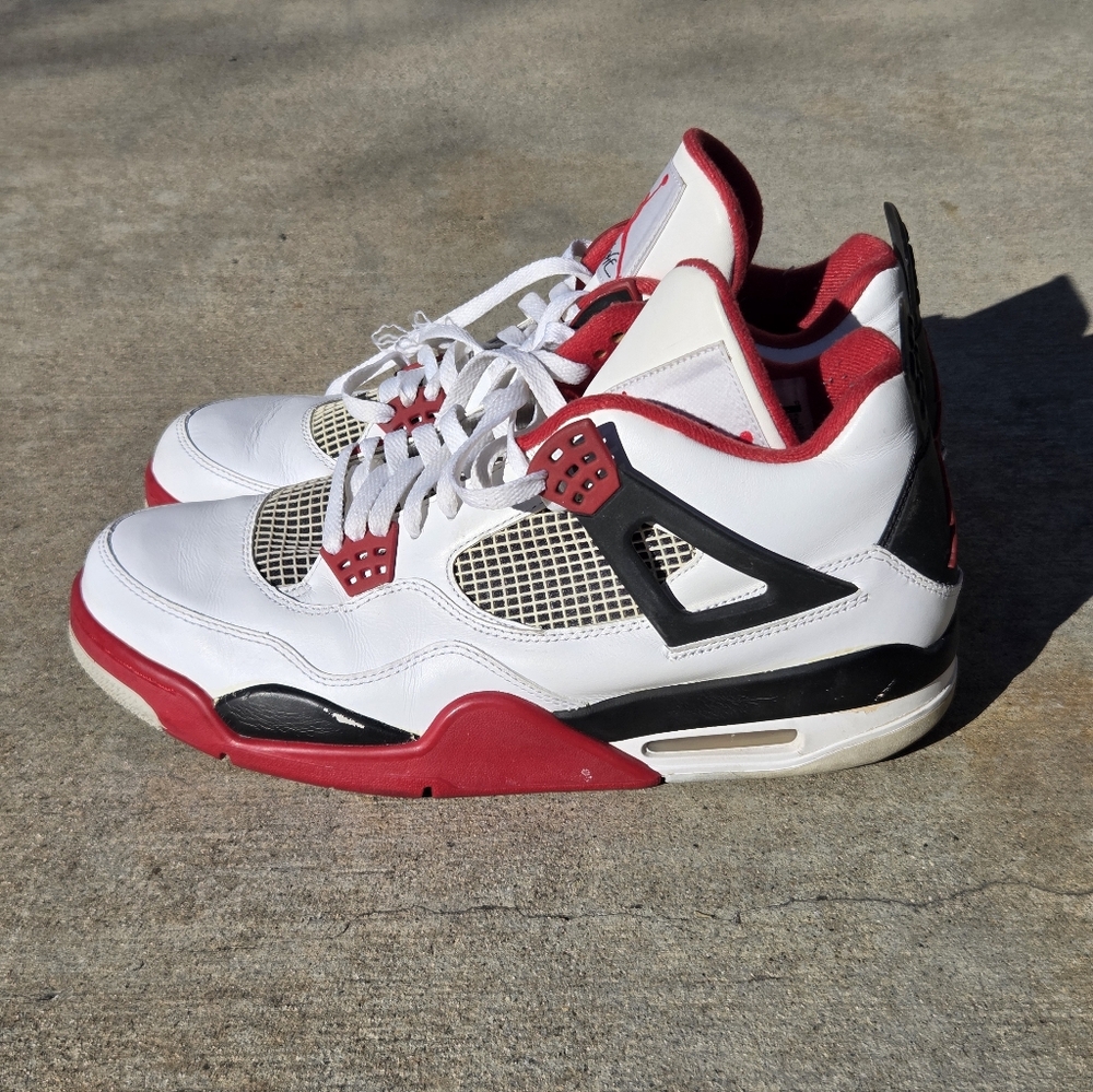 2012 Air Jordan 4 - Size 12 US Men's